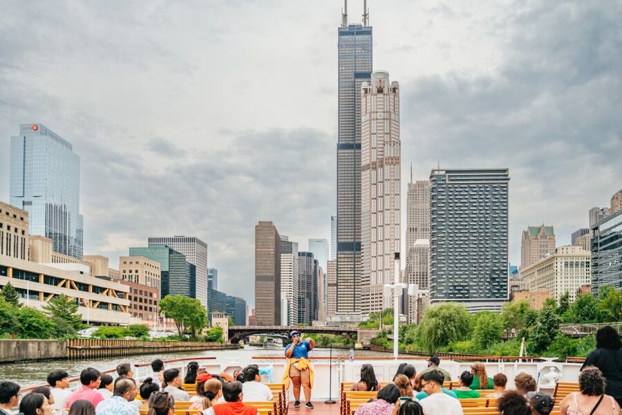 Chicago: Architecture River Cruise Skip-the-Ticket Line - The seasonal difference matters