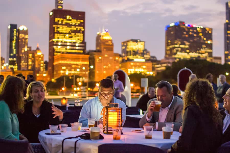 Chicago: Fireworks Cruise with Lake or River Viewing Options - Key things to know before booking