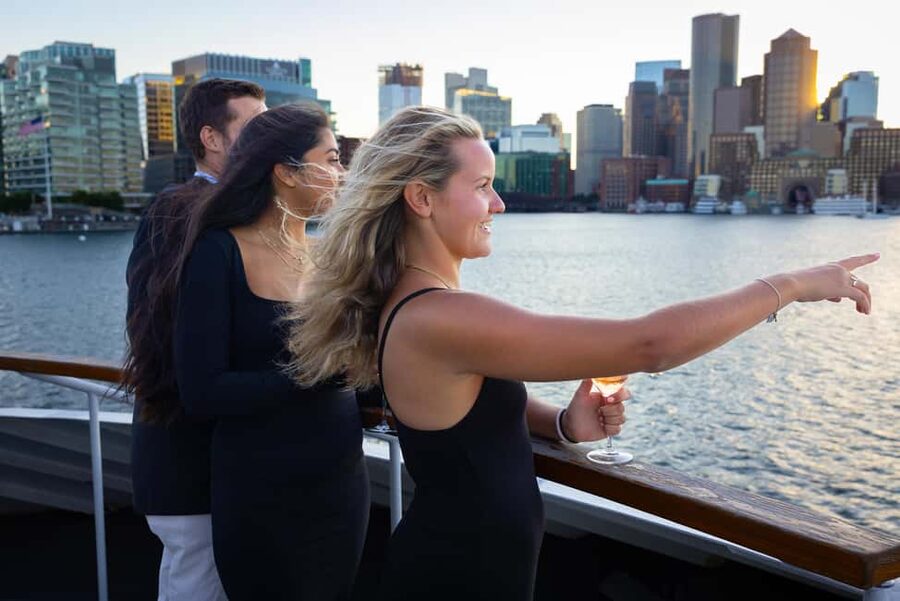 City Cruises Boston: Harbor Buffet Lunch or Dinner Cruise - Should you book this Boston harbor cruise?