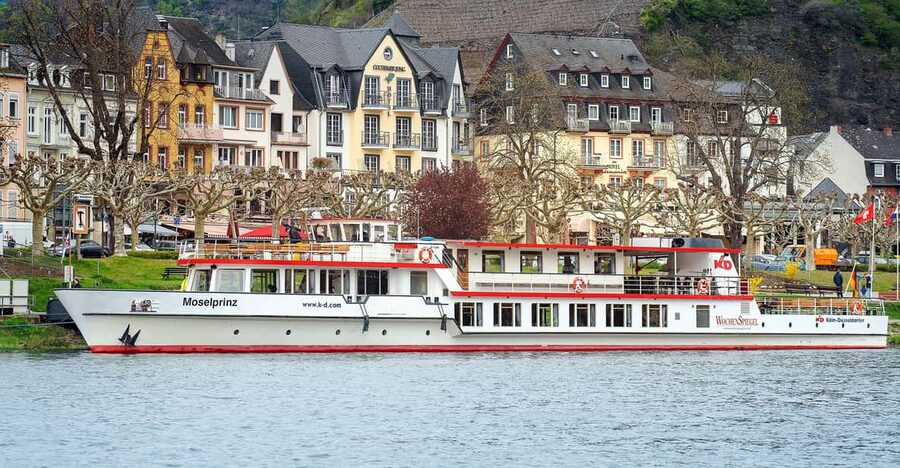 Cochem: Panoramic Cruise on the Moselle River - Boarding at the KD Ticket Office