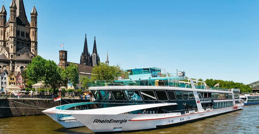 Cologne: Panoramic City Cruise - Cologne from the Rhine in one well-used hour