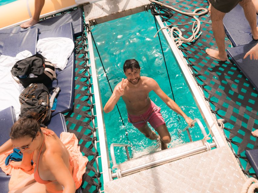 Comino: Blue Lagoon Catamaran Cruise with Lunch and Open Bar - The journey north toward Comino