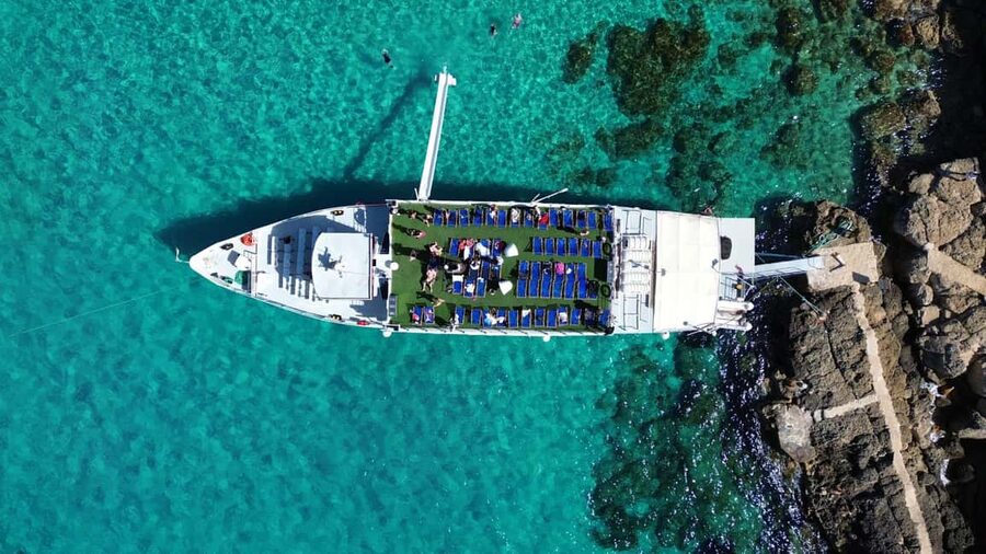 Comino: Blue Lagoon & Caves Boat Cruise - Four and a half hours at the Blue Lagoon