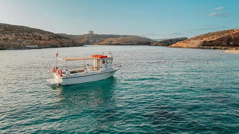 Comino: Blue Lagoon, Crystal Lagoon and Sea Caves Boat Tour - Finding the boat at Ċirkewwa