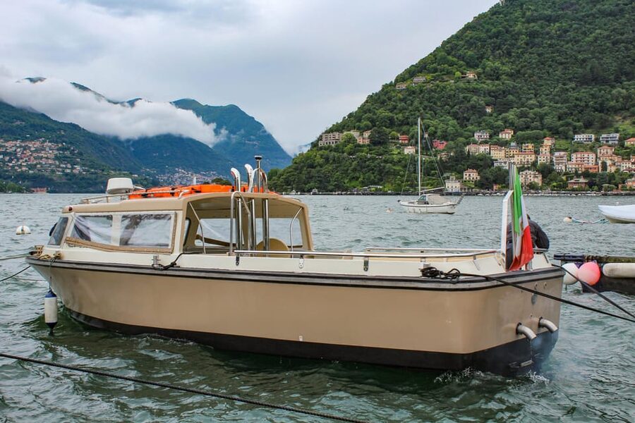 Como: Lake Como Shared Boat Tour - Finding the dock at Como S. Agostino