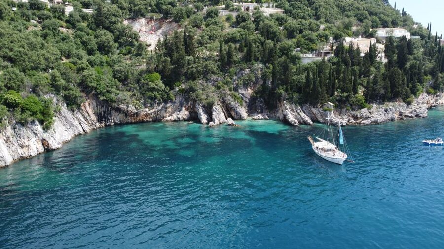 Corfu Town: Full-Day Cruise with Lunch, Drinks & Swim Stops - How Crowded Is Koryfo?