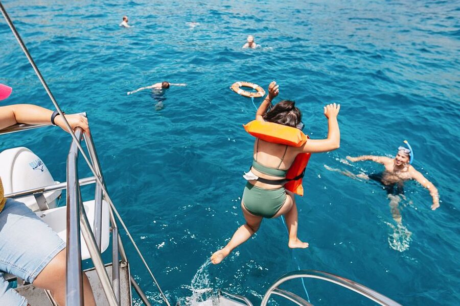 Costa Adeje: Whale Watching Catamaran Tour with Drinks - Choosing two hours or three