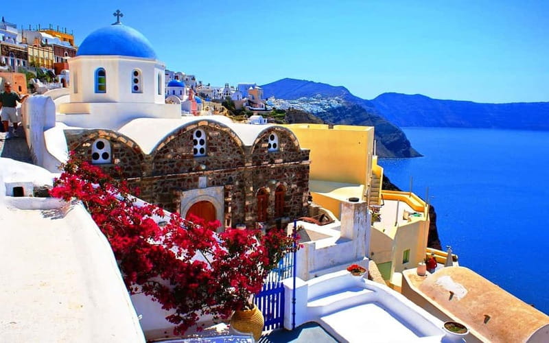 Crete: Santorini Day Trip with Fast Ferry Cruise - The big question: is Santorini worth a day from Crete?