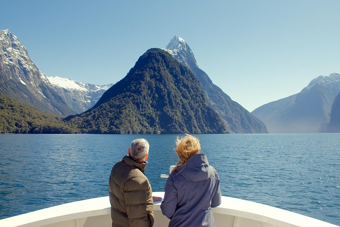 Cruise Milford NZ Small Boutique Cruise Experience - Why a small boat changes Milford Sound
