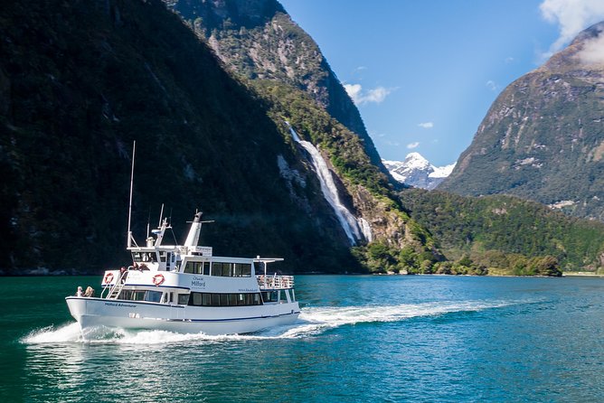 Cruise Milford NZ Small Boutique Cruise Experience - Comfortable seating and live commentary