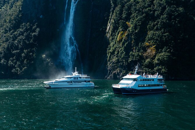 Cruise Milford NZ Small Boutique Cruise Experience - What the 1-hour-45-minute route feels like
