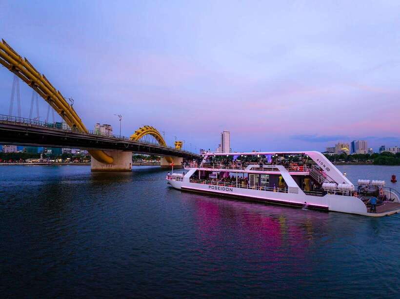 Da Nang: Poseidon Cruise with Dinner and Dragon Bridge Show - Key points to know before booking