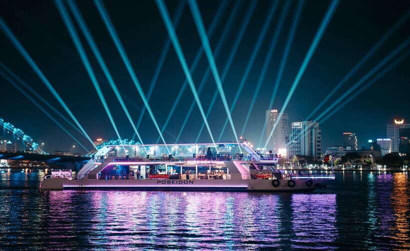 Da Nang: Poseidon Cruise with Dinner and Dragon Bridge Show - Shows, dancing, and the sound level