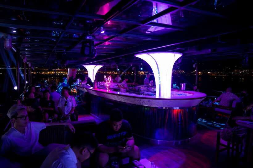 Da Nang: Poseidon Cruise with Dinner and Dragon Bridge Show - Seeing Da Nang’s bridges from the boat