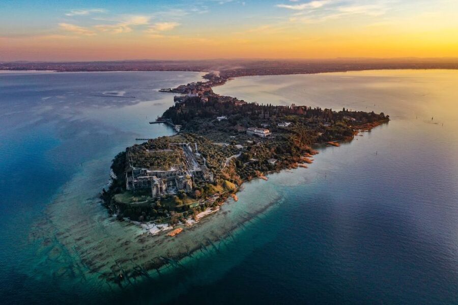 Desenzano del Garda: Sunset Boat Trip at Sunset with Drink - Key points at a glance
