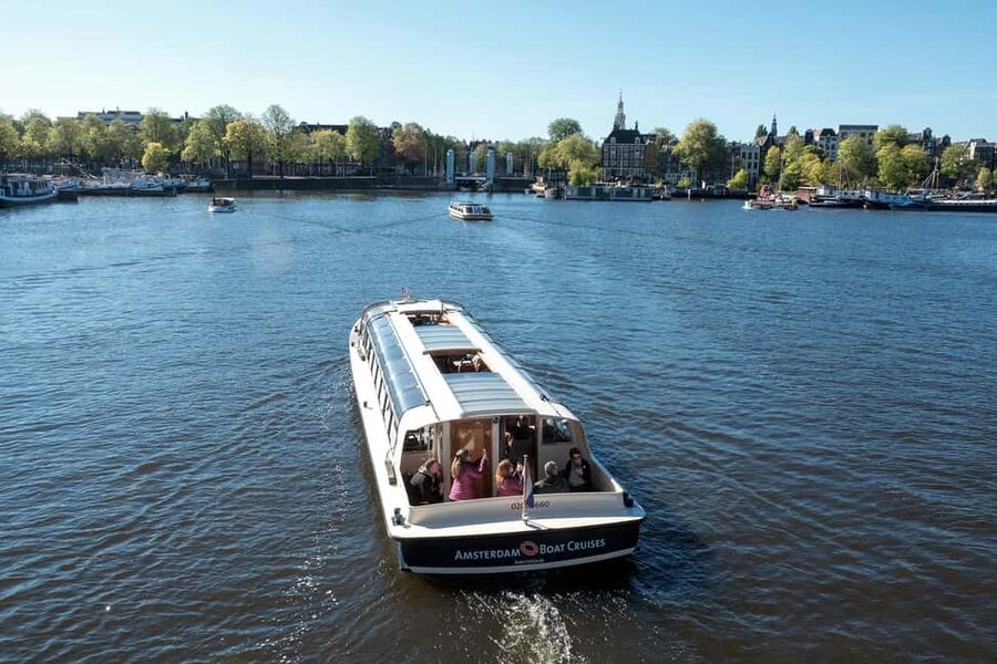 Discover Amsterdam: Luxury Canal Cruise with a Local Skipper - Why seeing Amsterdam from the canals matters