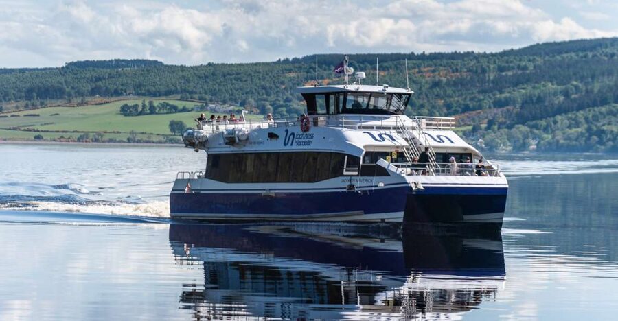 Dochgarroch: Loch Ness and Caledonian Canal 2-Hour Cruise - Key points at a glance