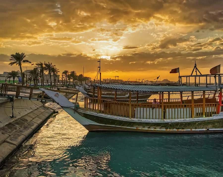 Doha: Sunset Experience, Traditional Dhow Cruise with Dinner - The one-hour ride and its changing views
