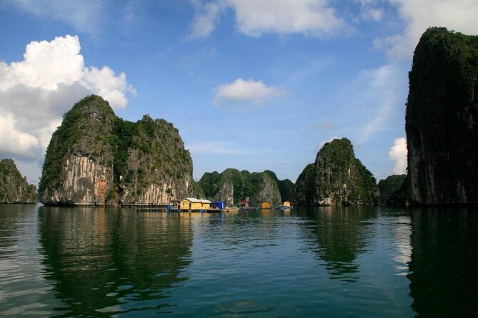 Doris Cruise 5 star cruise 2 days visiting Halong Bay Lan Ha Bay private balcony - Key points at a glance