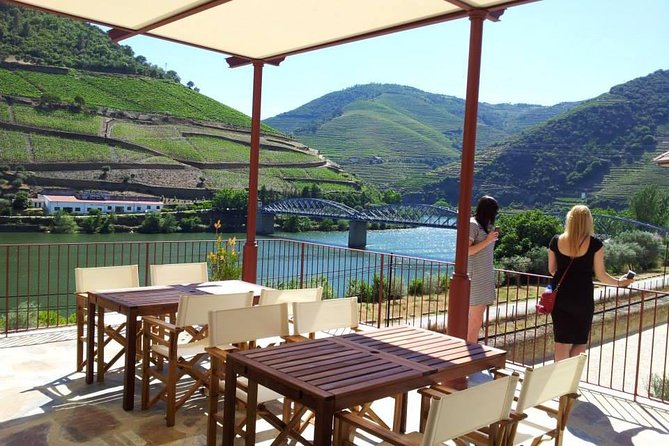 Douro Valley: Historical Sites, Wine Experience, Lunch & Cruise - A 50-minute Rabelo boat ride from Pinhão