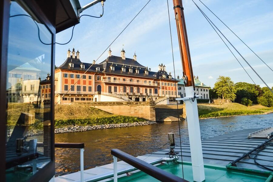 Dresden: Elbe River Cruise to Pillnitz Castle - Pillnitz Palace, with only 20 minutes at the dock