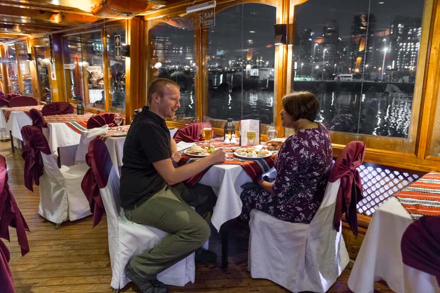 Dubai: 2-Hour Evening Dhow Cruise and Dinner - Timing, comfort, and what to bring