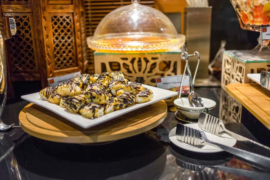 Dubai: 2-Hour Evening Dhow Cruise and Dinner - Who will enjoy this dhow cruise most?