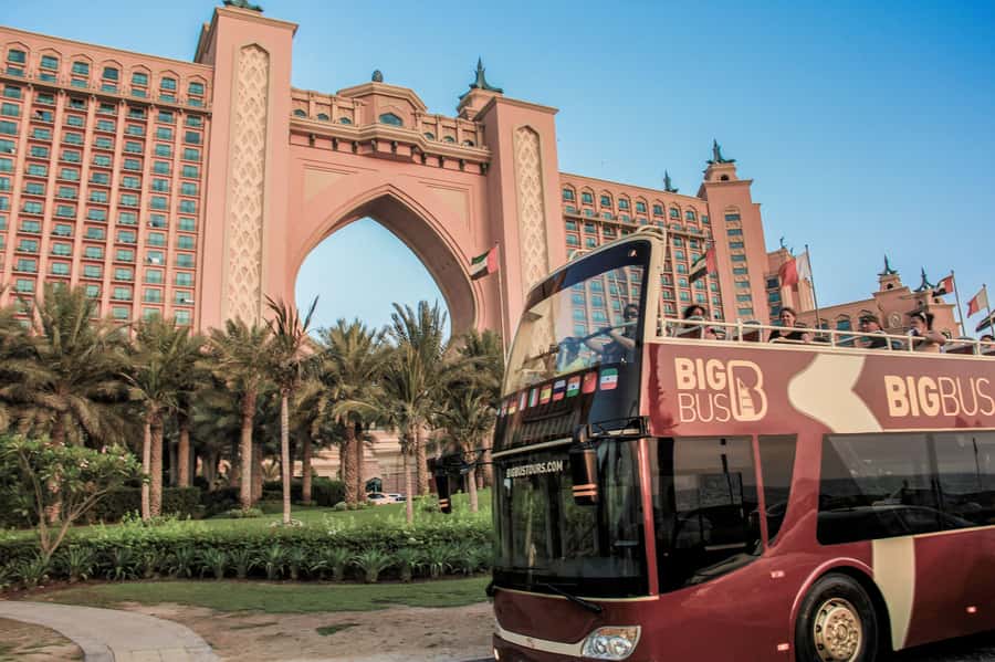 Dubai: Big Bus Hop-On Hop-Off Tour & Optional Dhow Cruise - Why the bus works so well in Dubai