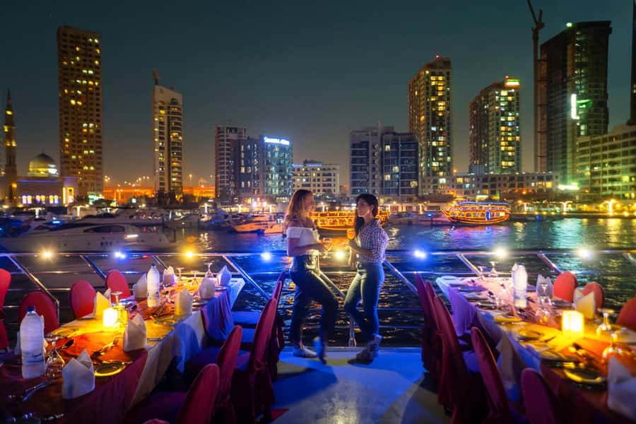 Dubai: Big Bus Panoramic Night Tour & Optional Dinner Cruise - Starting at Dubai Mall and finding the bus