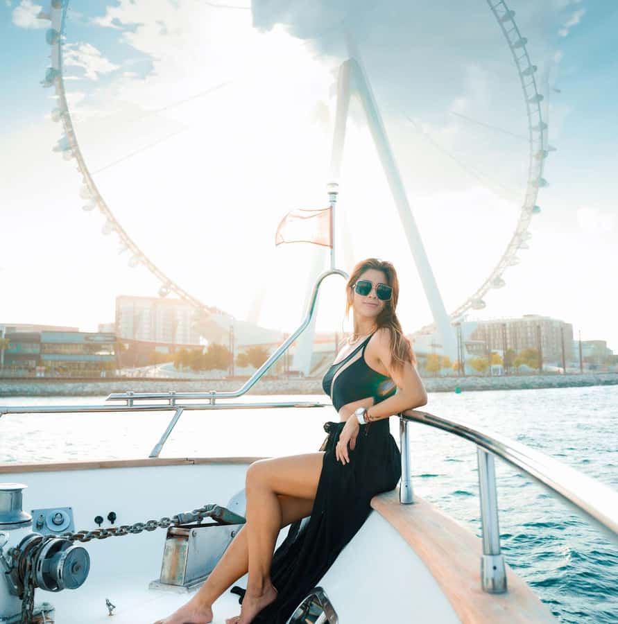 Dubai: Instagrammable Yacht Tour with Drinks & Ain/JBR Views - What this Dubai Marina yacht ride is really like