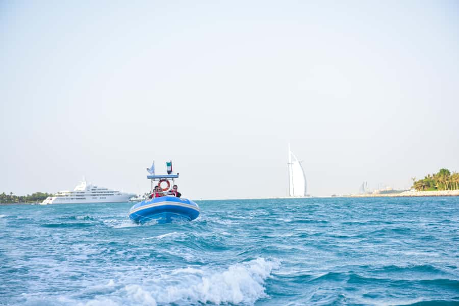Dubai Marina : 1.5-Hour Atlantis Sightseeing Speedboat Tour - Atlantis and the outer end of the Palm