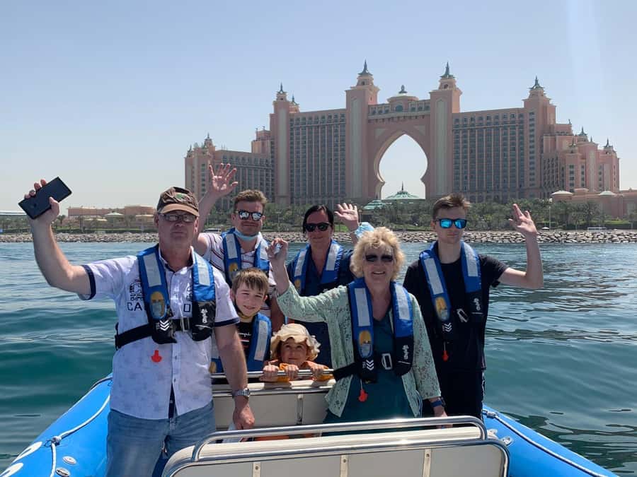 Dubai Marina : 1.5-Hour Atlantis Sightseeing Speedboat Tour - Burj Al Arab and the return across open water