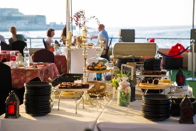 Dubai Marina Dinner Cruise with Live Music & Open Bar - Getting to Xclusive Yachts near Marina Mansion