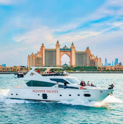 Luxury Yacht Tour with Breakfast or BBQ Option