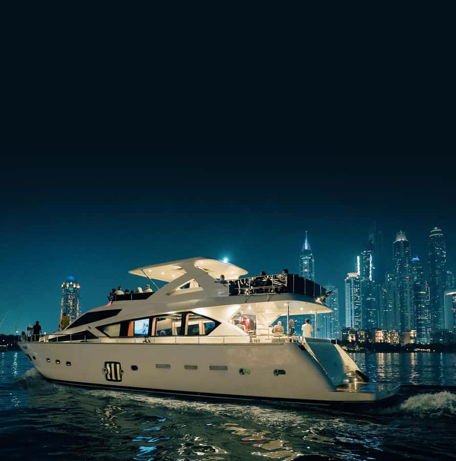 Dubai Marina: Luxury Yacht Tour with Breakfast or BBQ Option - Practical details that make the day easier