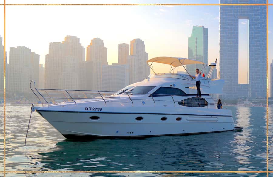 Dubai: Private Luxury Cruise on a Stylish 50ft Yacht - Leaving from Dubai Harbour, not Dubai Marina
