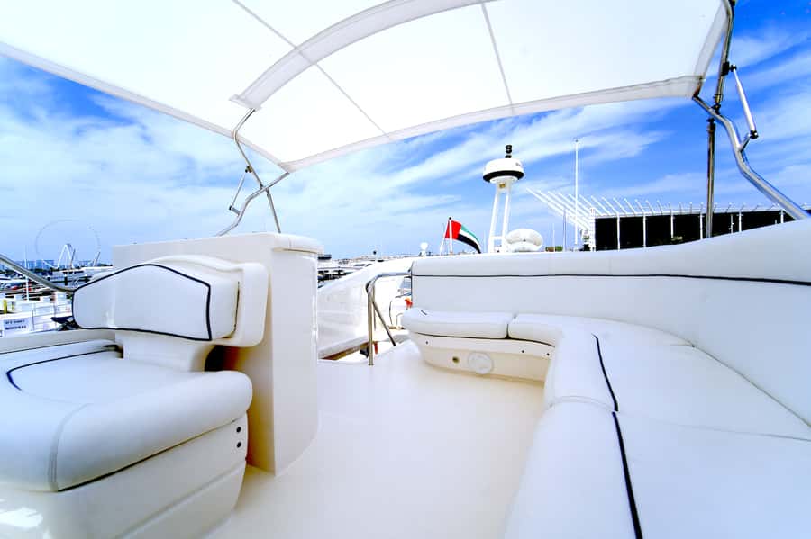 Dubai: Private Luxury Cruise on a Stylish 50ft Yacht - Why the crew matters here