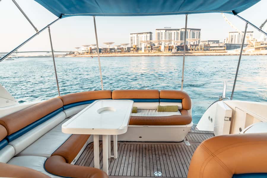 Dubai: Private Luxury Everest Yacht Cruise from Dubai Marina - Daylight, sunset, or evening sailing