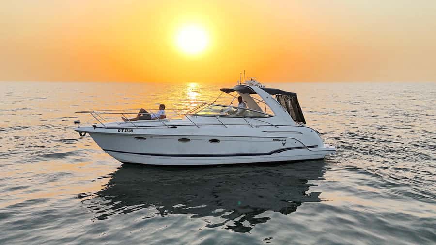 Dubai: Private Yacht Cruise for Unforgettable Memories - Setting out from Dubai Harbour