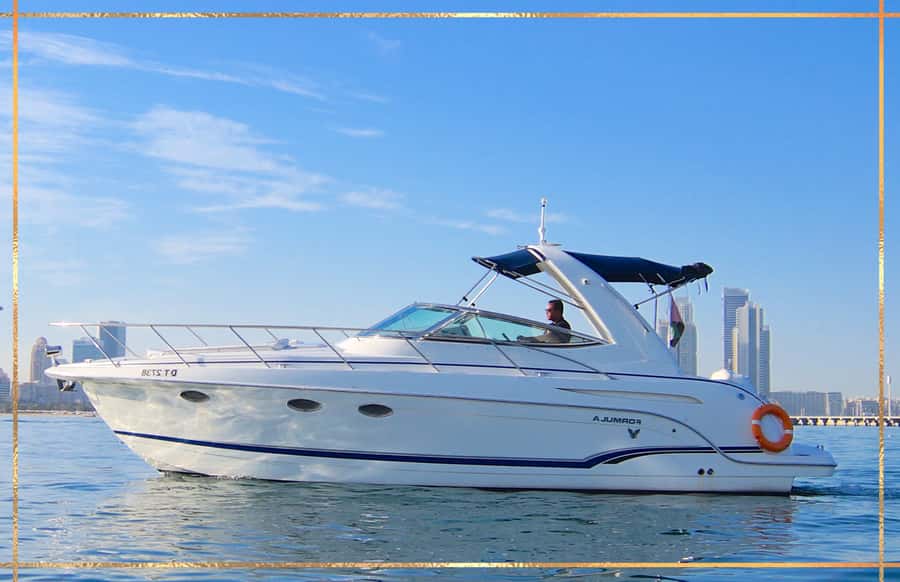 Dubai: Private Yacht Cruise for Unforgettable Memories - The one-hour Dubai Marina cruise