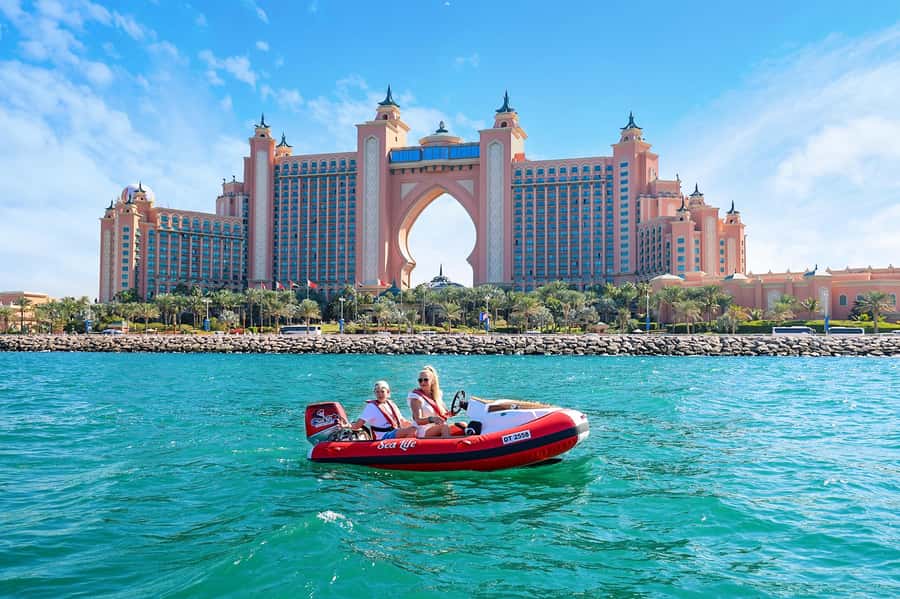 Dubai: Self-Drive Boat Experience for 1 or 2 People - How much value do you get for $40?