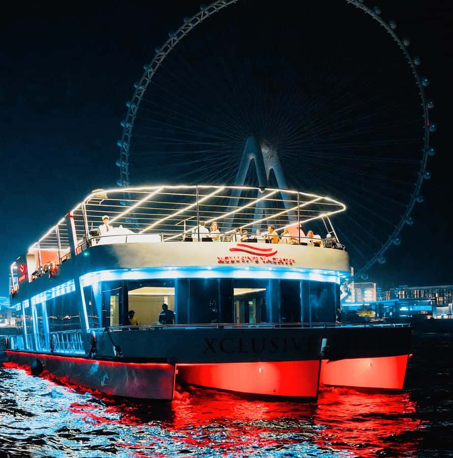 Dubai: Sunset or Dinner Cruise with Live Music & Open Bar - Boarding at Dubai Marina