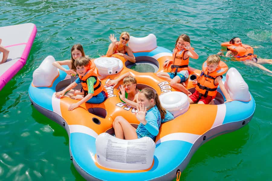 Dubai: Yacht Cruise with Swimming, Snorkeling and BBQ Lunch - Swimming near JBR Beach