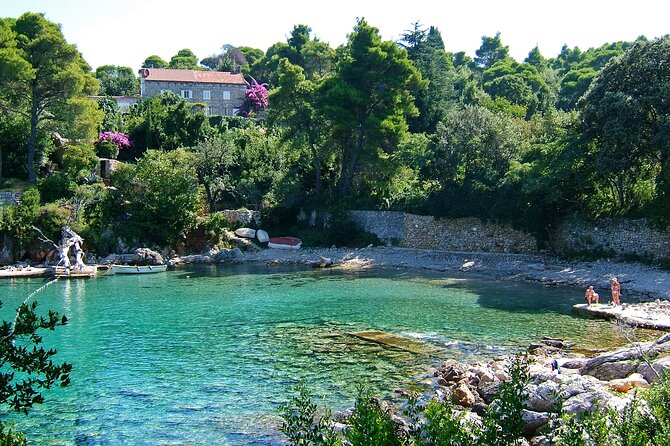 Dubrovnik: 3 Islands Boat Tour with Lunch & drinks(FR, ES, EN) - Quick points to know before booking