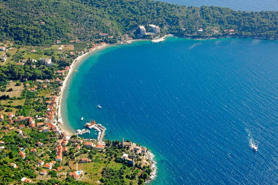 Dubrovnik: 3 Islands Fun Boat Trip with Drinks (FR, ES, EN) - A full day from Dubrovnik, with a party mood