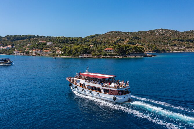 Dubrovnik: Elaphiti Islands Full-Day Cruise with Lunch - Finding Regina Maris at 10 a.m.