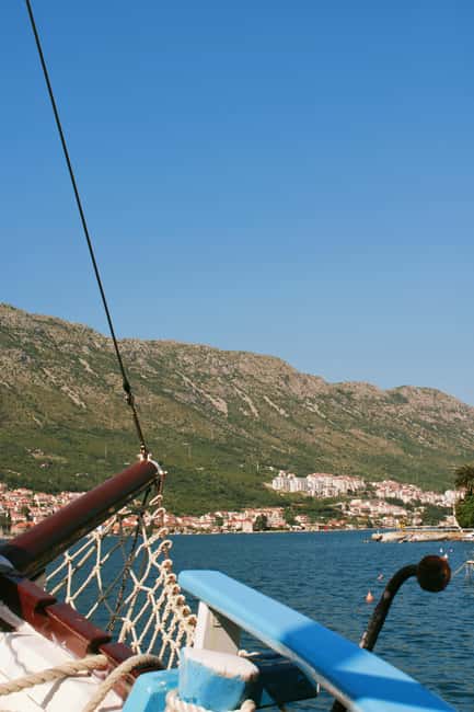 Dubrovnik: Full-Day Blue Cave & Elaphiti Islands Boat Tour - Koločep and Donje Čelo: quiet coves and pine shade