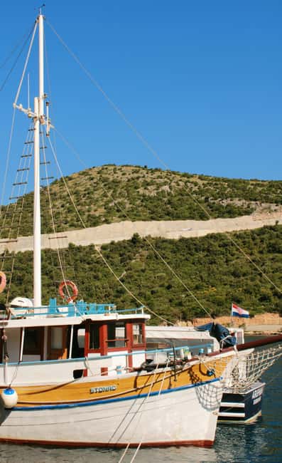 Dubrovnik: Full-Day Blue Cave & Elaphiti Islands Boat Tour - The Blue Cave: beautiful, busy, and weather dependent