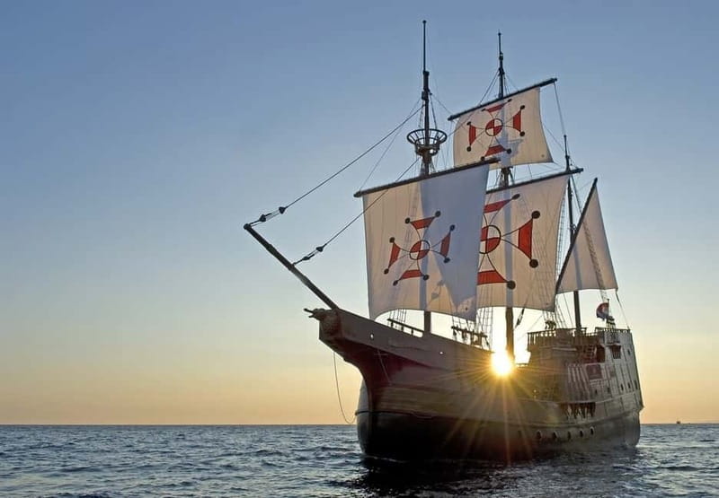 Dubrovnik: Panoramic Sunset Cruise-Karaka Ship (Adult Only) - Meeting the Karaka at Mali Muo