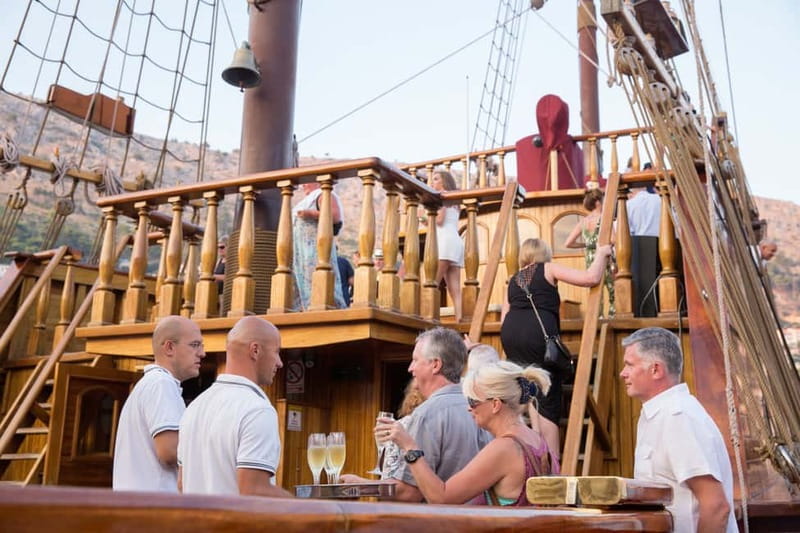 Dubrovnik: Panoramic Sunset Cruise-Karaka Ship (Adult Only) - The Old Town walls from the Adriatic